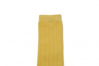 calcetín largo amarillo mostaza